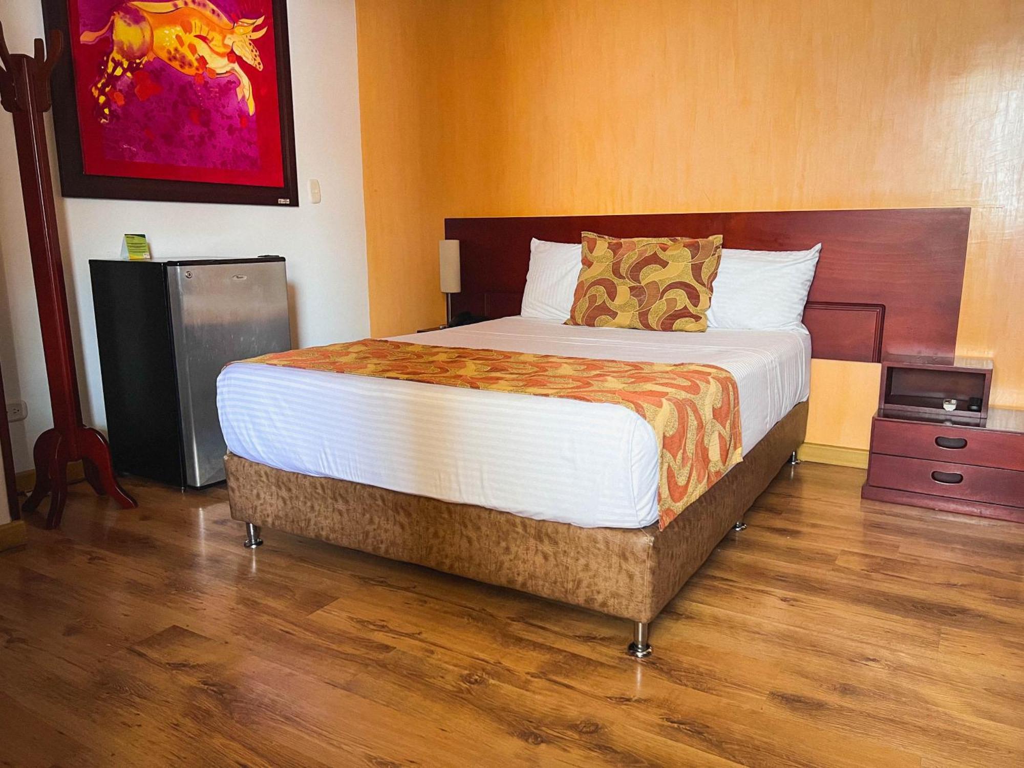 Hotel Luxor Pereira Dış mekan fotoğraf